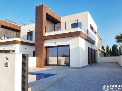 Detached Homes for Sale in Daya Nueva, Alicante