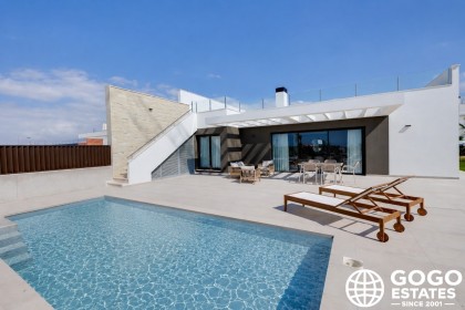 Moderna Casa Adosada en Venta en Mutxamel
