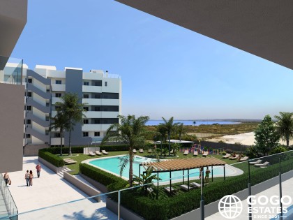 Ruime Penthouse Te Koop in Santa Pola met Zeezicht