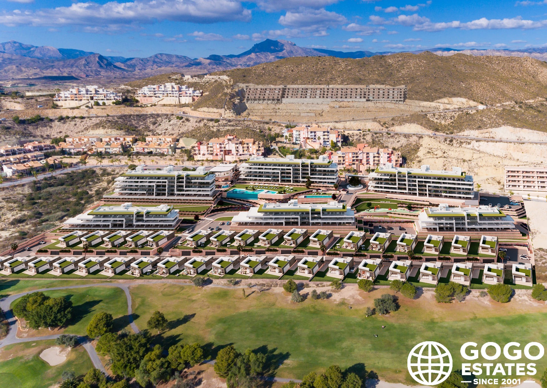 Ground-Floor Apartment in Mutxamel with Sea Views