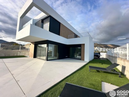 Nouvelles Maisons Individuelles à Vendre à Finestrat avec Vue sur Mer