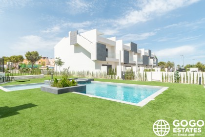 Encantador bungalow bajo en venta en Torrevieja, Costa Blanca