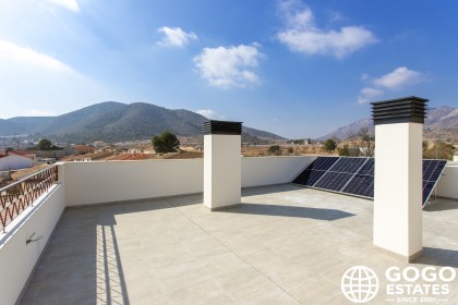 Amplio Alto Bungalow en Venta en La Canalosa