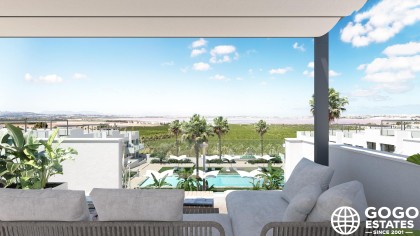 High-Bungalow in Torrevieja: Modern Living Near the Sea