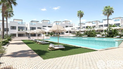 Charming Low-Bungalow in Torrevieja with Private Terrace
