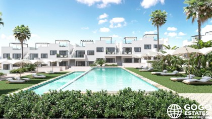 Moderne Hoge Bungalow in Torrevieja met Terras en Solarium