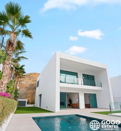 Luxe Nieuwe Bouw Villa in Benidorm Dichtbij de Kust