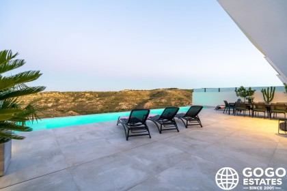 Ruime Vrijstaande Villa's in Rojales met Zeezicht