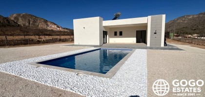 Charming Detached Home in Cañada de la Leña for Sale