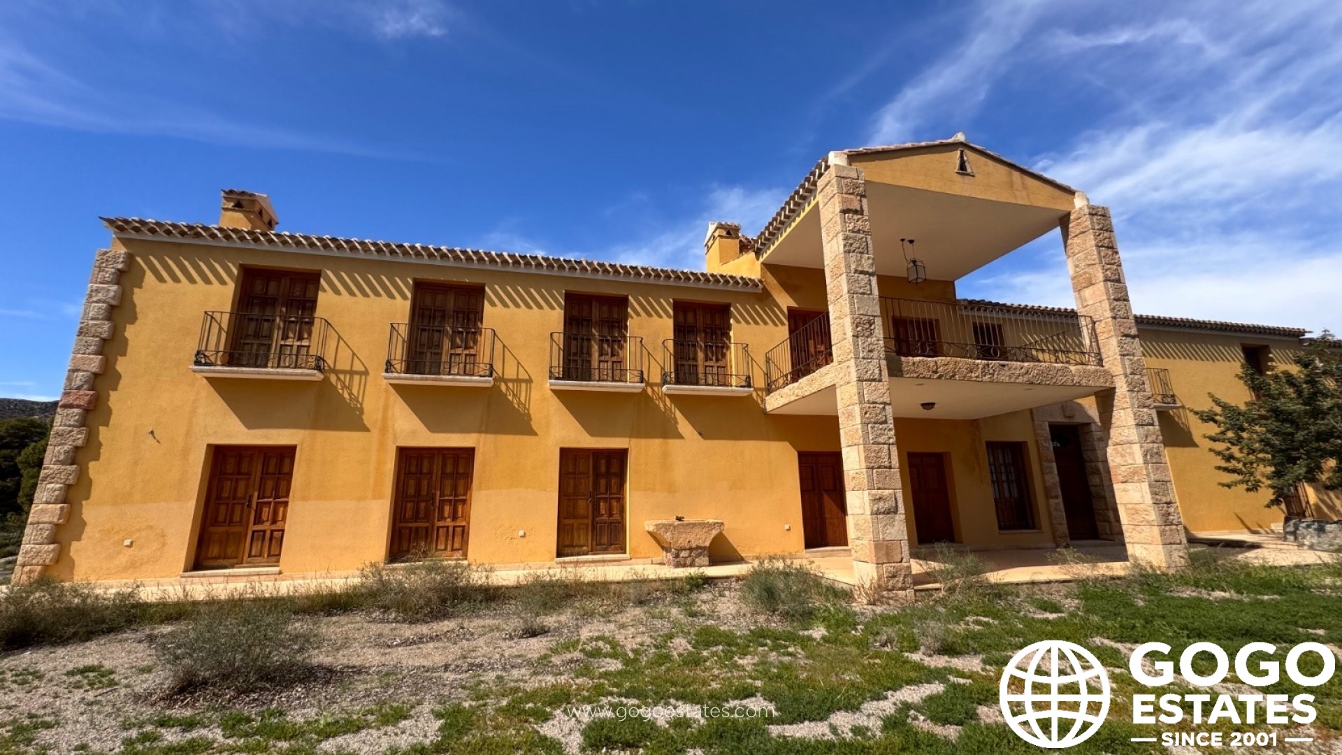 Charming Finca Near Águilas with Expansive Land