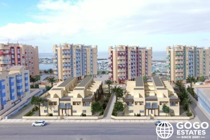 Domy szeregowe w La Manga del Mar Menor z widokiem na morze