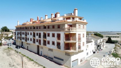 Cozy 1-Bedroom Apartment in Jerónimo and Avileses