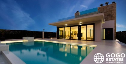 Luxuriöse 4-Schlafzimmer-Villa in Orihuela Nahe dem Meer