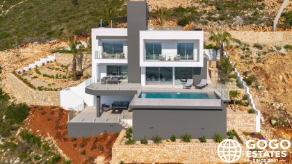 Luxurious Villas for Sale in Cumbre del Sol