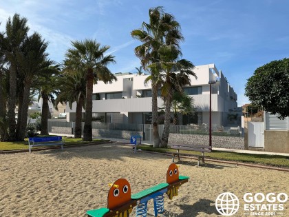Moderna casa de 3 habitaciones en la planta baja en Vera