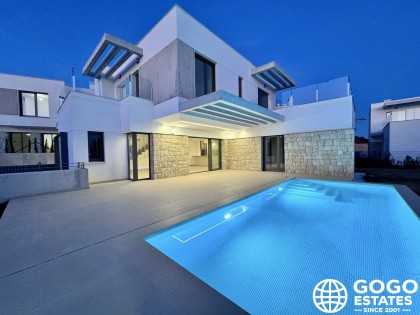 Maison Individuelle Luxueuse à Vendre dans le Charmant Finestrat