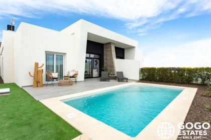 Nuevas Casas Adosadas en La Finca Golf, España