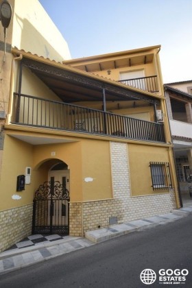 Encantadora Casa de Pueblo en Venta en Olula del Rio