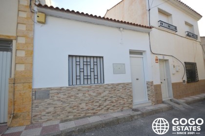 Encantadora Casa de Pueblo en Venta en Cantoria, Almería