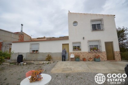 Encantadora Casa de Campo en Venta en la Zona de Albox