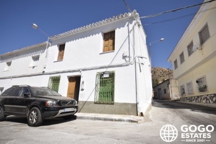 Encantadora casa de pueblo de 3 dormitorios en venta en Cantoria