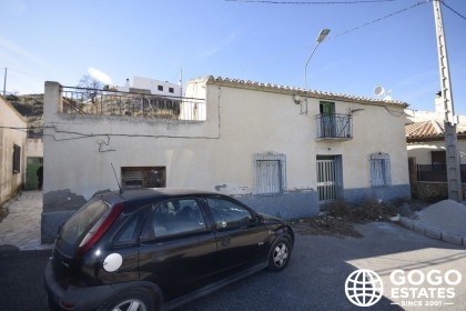 Encantadora Casa de Campo en Venta Cerca de Oria
