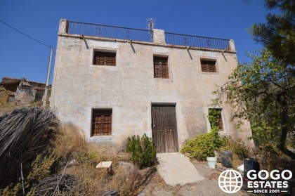 Encantadora Casa de Campo en Venta Cerca de Oria