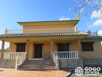Spacious Villa for Sale in La Parroquia Near Lorca