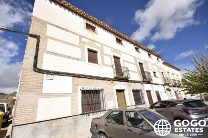 Encantadora casa adosada de 4 dormitorios en una ubicación privilegiada