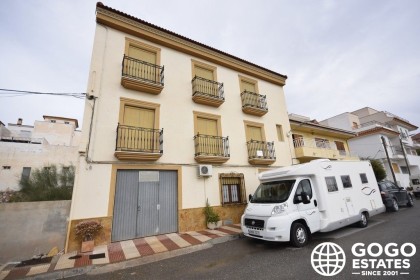 Spacious Town House for Sale in Almanzora
