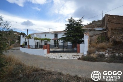 Casa de campo en venta en Saliente Alto con vistas impresionantes