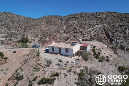 Encantadora Casa de Campo en Venta en la Zona de Albox