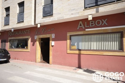 Propiedad Comercial de Reventa en Albox – Restaurante en Venta