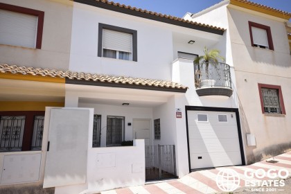Moderno dúplex de 4 habitaciones en el encantador pueblo de Almanzora