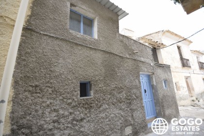 Spacious Town House for Sale in Somontin, Almeria