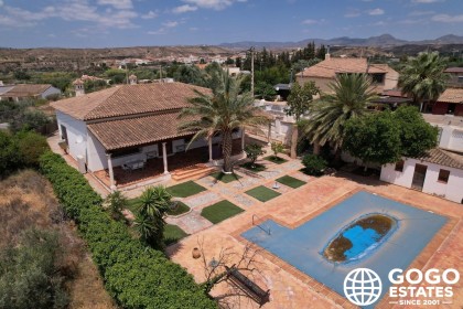 Charmante villa de 4 chambres à Locaiba, Albox à vendre