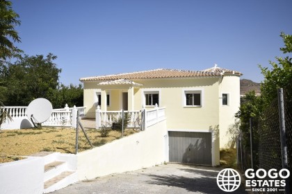 Ruime 3-slaapkamer villa te koop in Almanzora