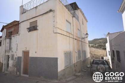 Encantadora Casa de Pueblo en Venta en Lijar, España
