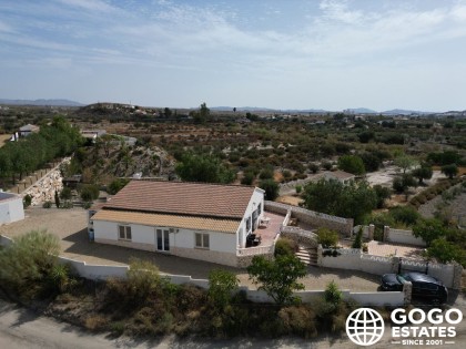 Encantadora Villa en Venta en Partaloa, Almeria