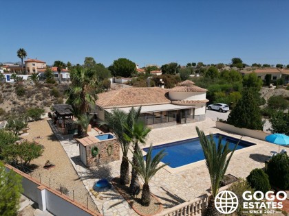 Spacieuse villa de 5 chambres à Cantoria avec piscine et annexe pour invités