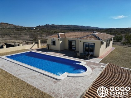 Urocza willa z 3 sypialniami w Albox, Almeria na sprzedaż