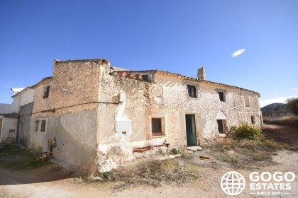 Charming Country House for Sale in Almeria Village