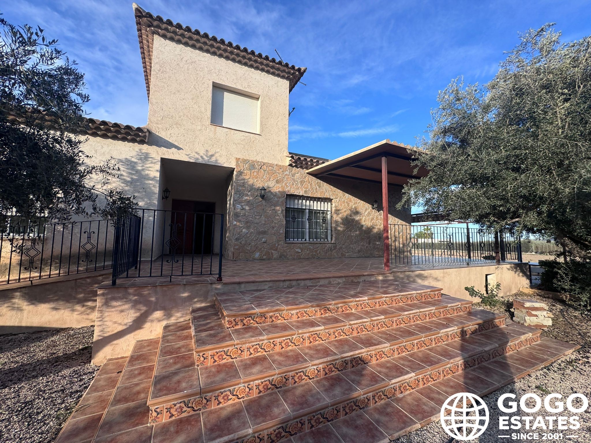 Large country villa on lorca area near Purias