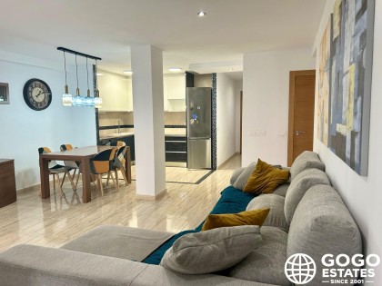 Amplio apartamento de 3 habitaciones en Torrevieja, Alicante