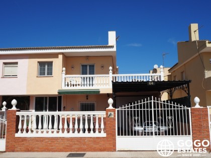 Charming 4-Bedroom Townhouse for Sale in Cuevas del Campo