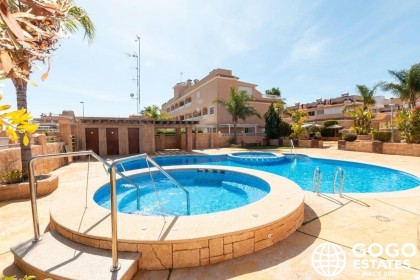 Modernes 3-Zimmer-Apartment in Los Dolses, Villamartin