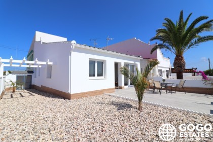 Encantador bungalow de 3 habitaciones en Quesada, Costa Blanca