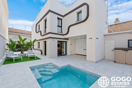 Semi Detached Villa in Torre de la Horadada