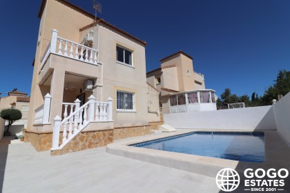 Villa Independiente en Venta en Lakeview Mansions, San Miguel de Salinas