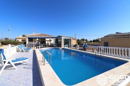 Charming Country Property in Callosa del Segura for Sale